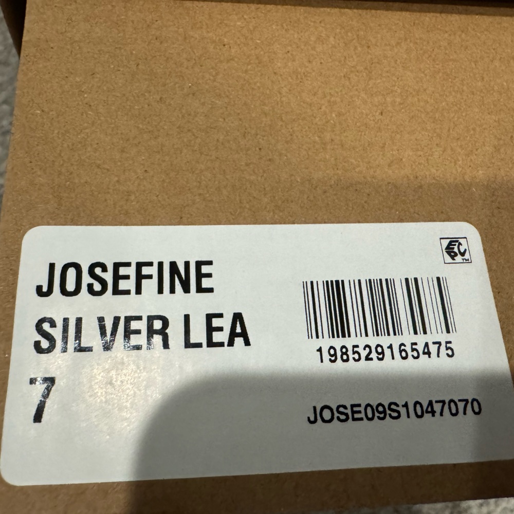 Steve Madden Metallic Silver Heeled Boots - Picture 6 of 6